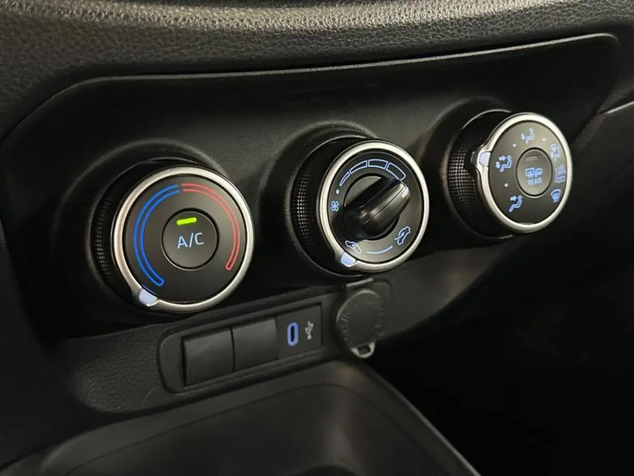 Toyota Aygo X MT Play carplay camera, миниатюра 21