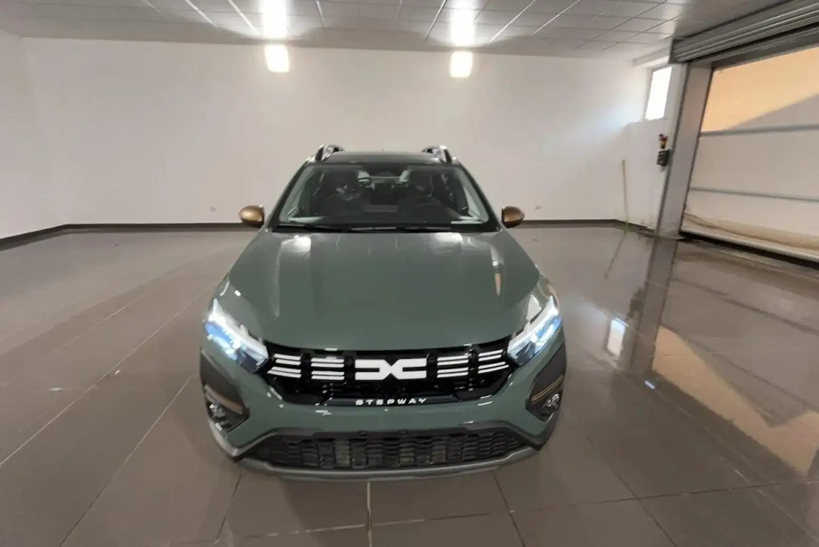 Dacia Sandero Stepway 1.0 TCe GPL Extreme KM 0 DISPONIBILE Verde - 2