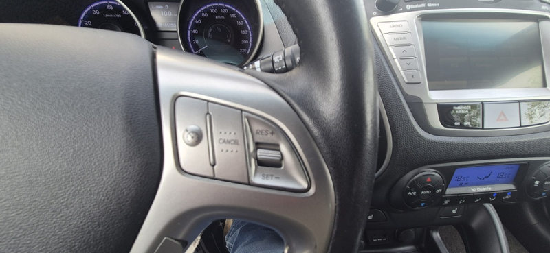 Hyundai iX35 2.0i i-Catcher — photo 18