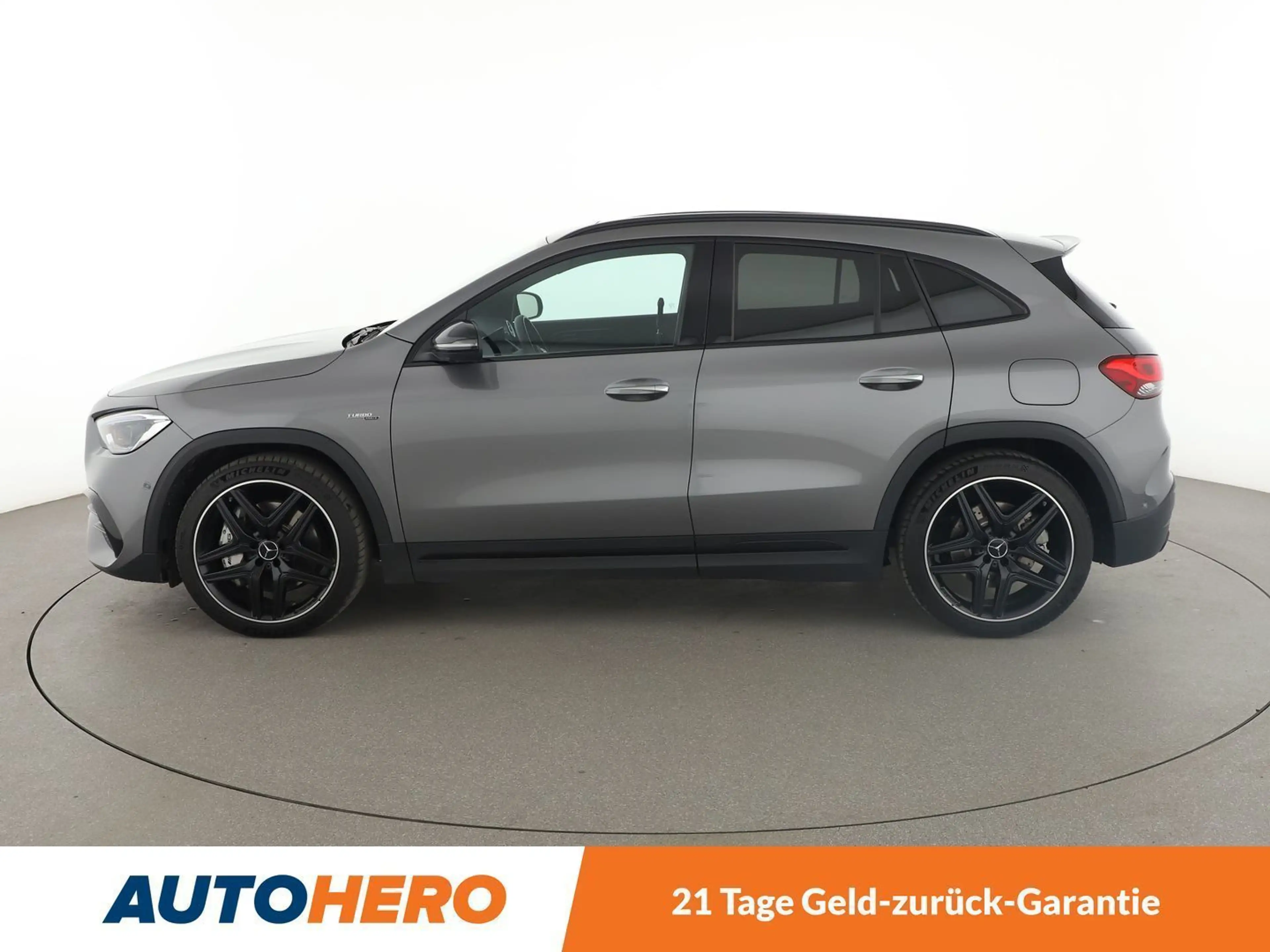 Mercedes-Benz GLA 35 AMG 4Matic Aut.*LED*NAVI*TEMPO*CAM*PDC*SHZ*PANO* — photo 3