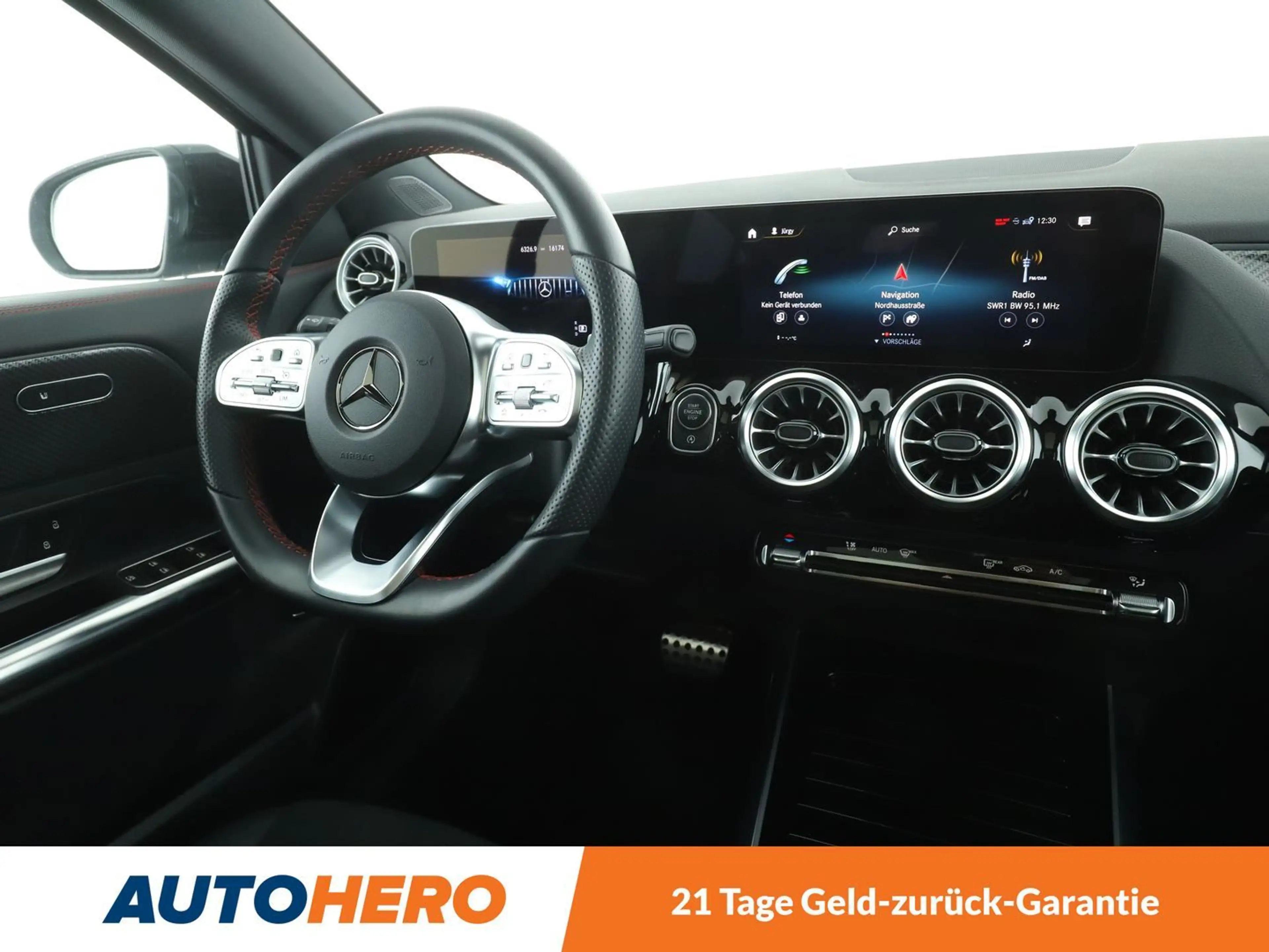 Mercedes-Benz GLA 35 AMG 4Matic Aut.*LED*NAVI*TEMPO*CAM*PDC*SHZ*PANO* — photo 13