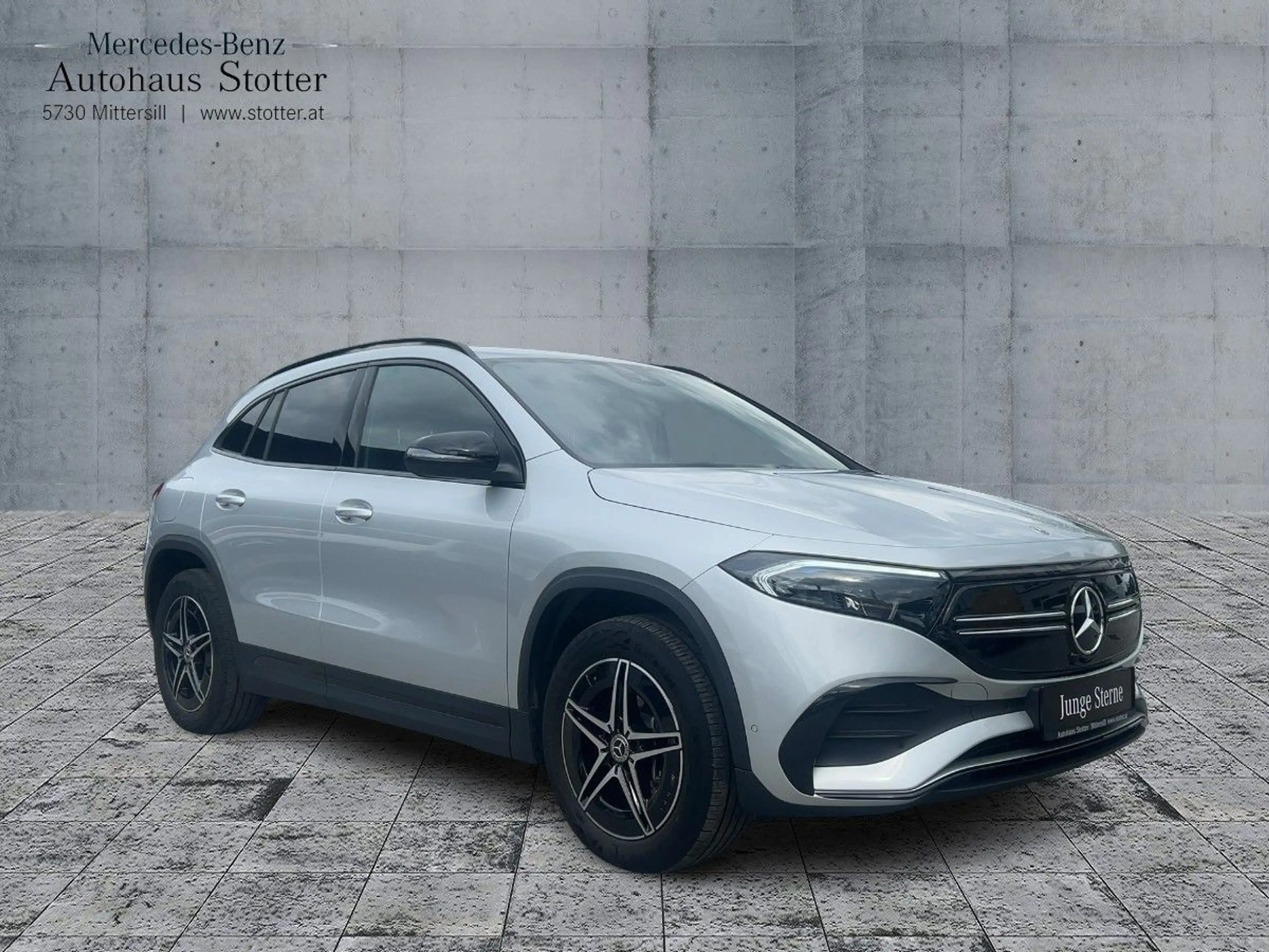 Mercedes-Benz EQA 300 4MATIC *AMG*Shz*LED*Ambi*eHeck*PTS*MBUX* — photo 12