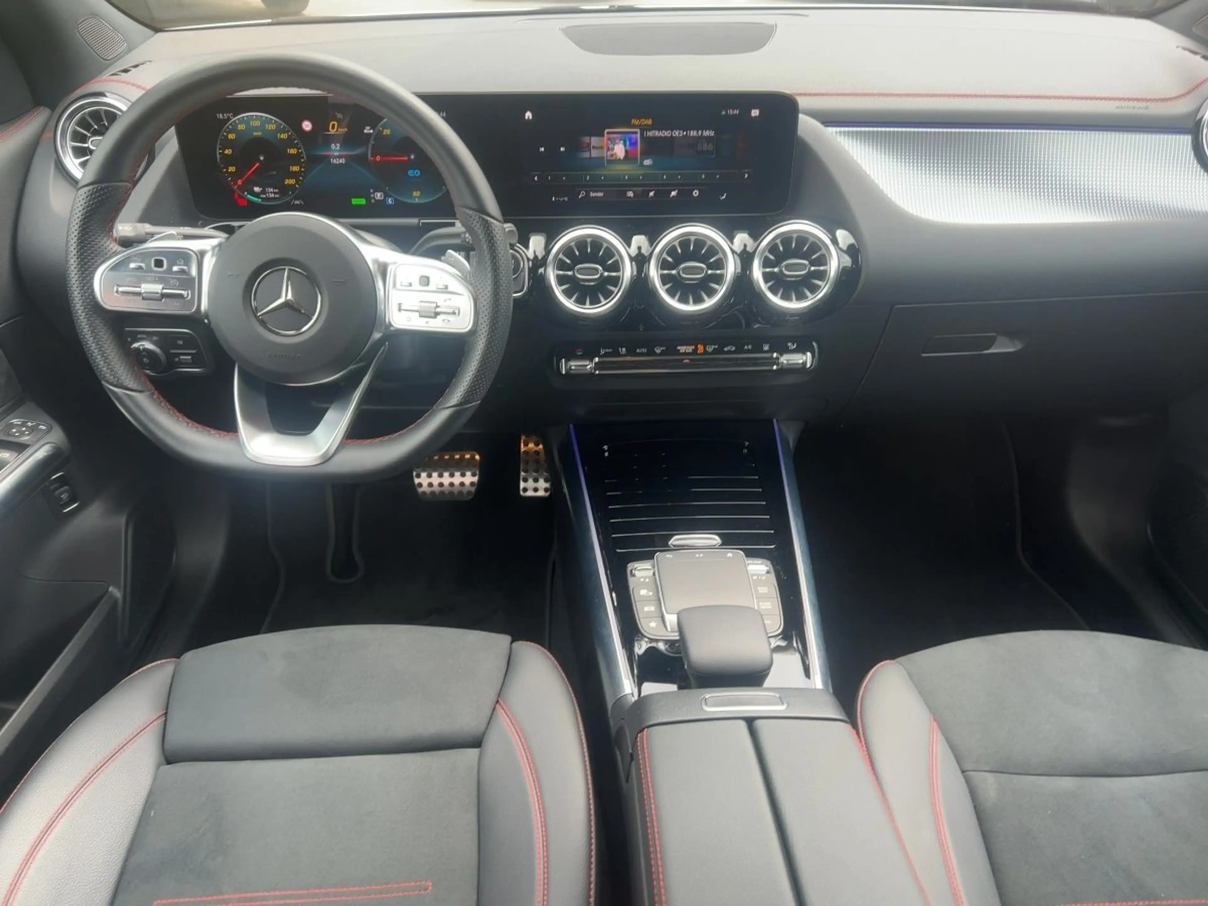 Mercedes-Benz EQA 300 4MATIC *AMG*Shz*LED*Ambi*eHeck*PTS*MBUX* — photo 5