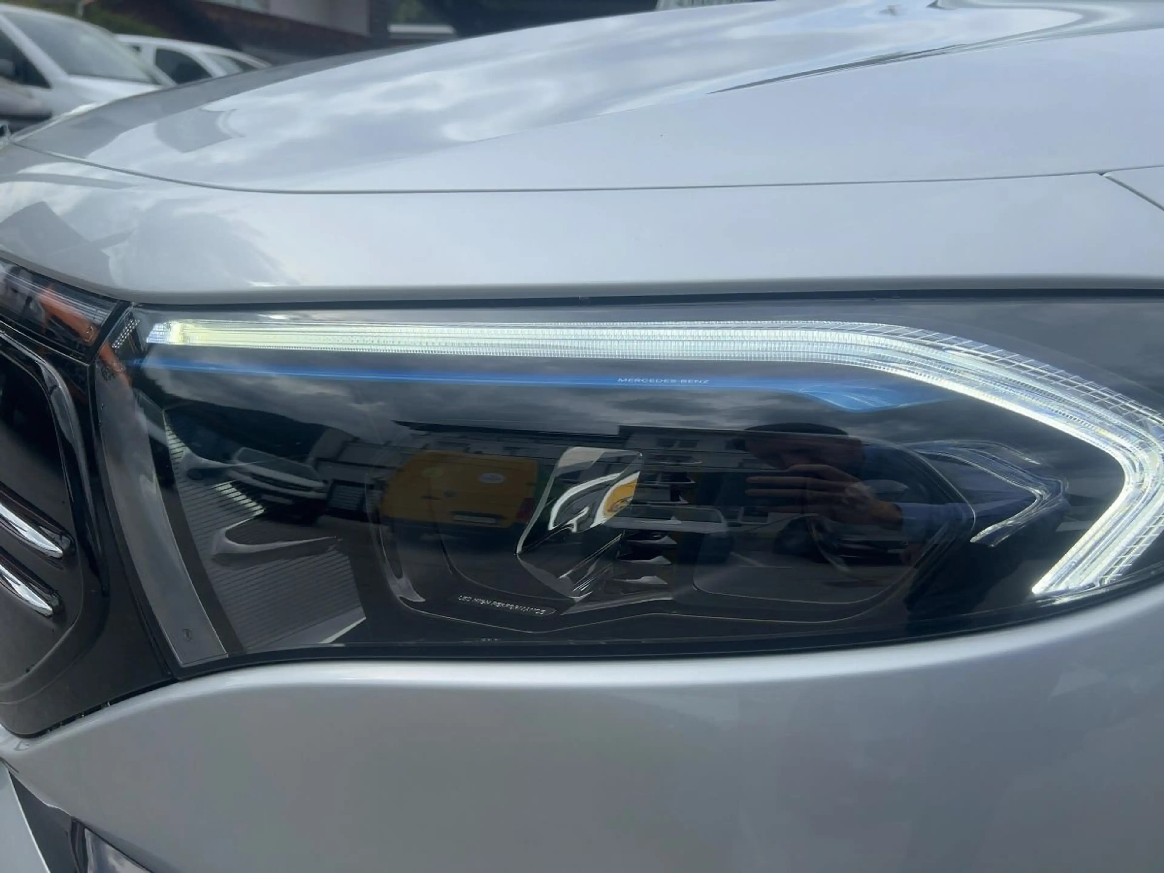 Mercedes-Benz EQA 300 4MATIC *AMG*Shz*LED*Ambi*eHeck*PTS*MBUX* — photo 15