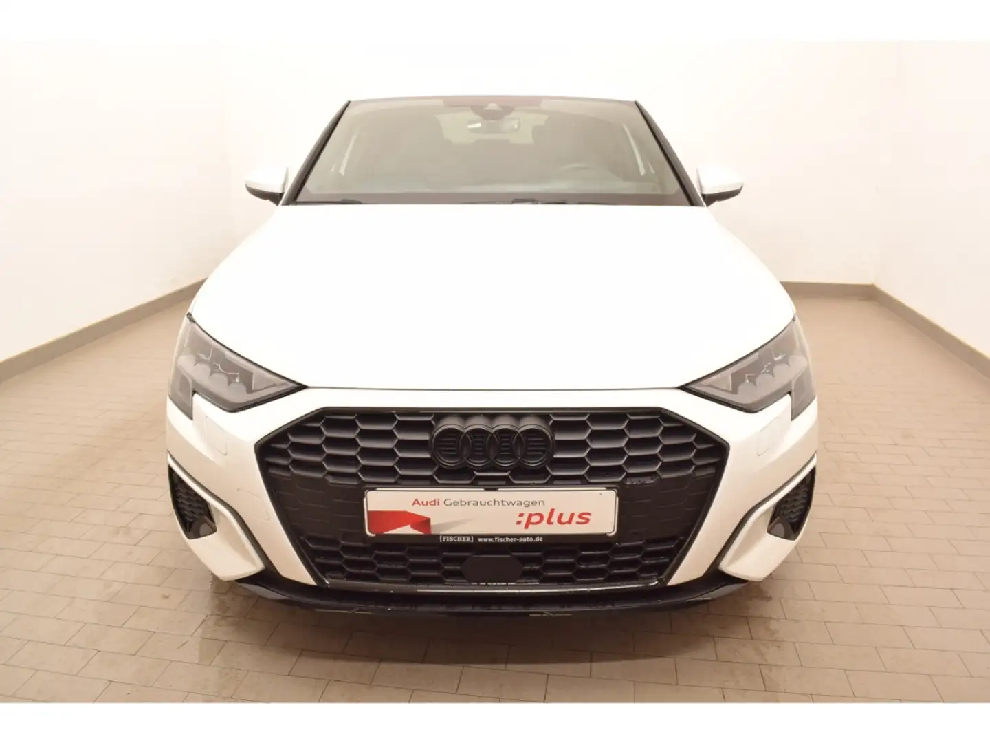 Audi A3 Sportback 30TFSI S-tronic Advanced LED SHZ PDC Weiß - 2