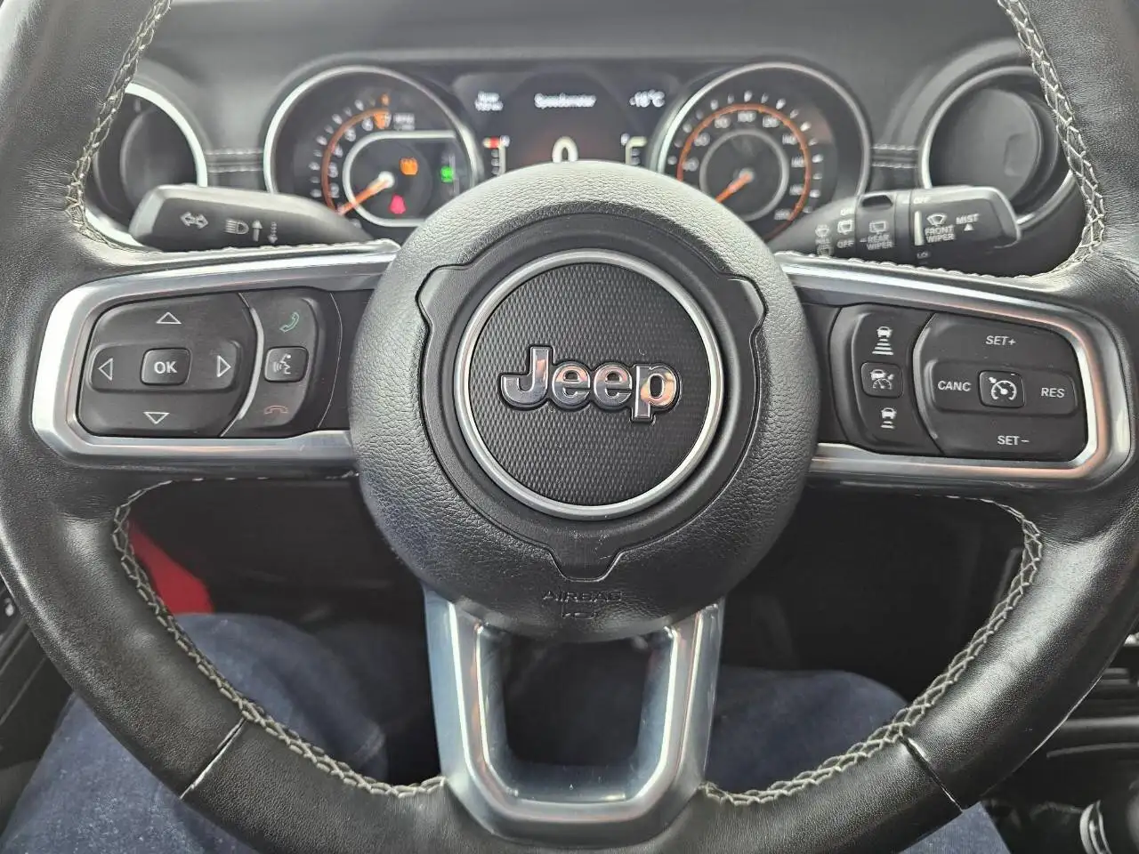 Jeep Wrangler photo Jeep Wrangler