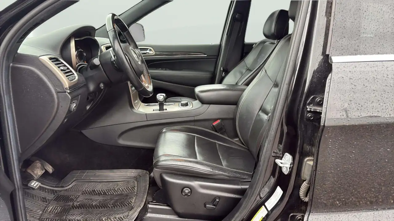 Jeep Grand Cherokee photo Jeep Grand Cherokee