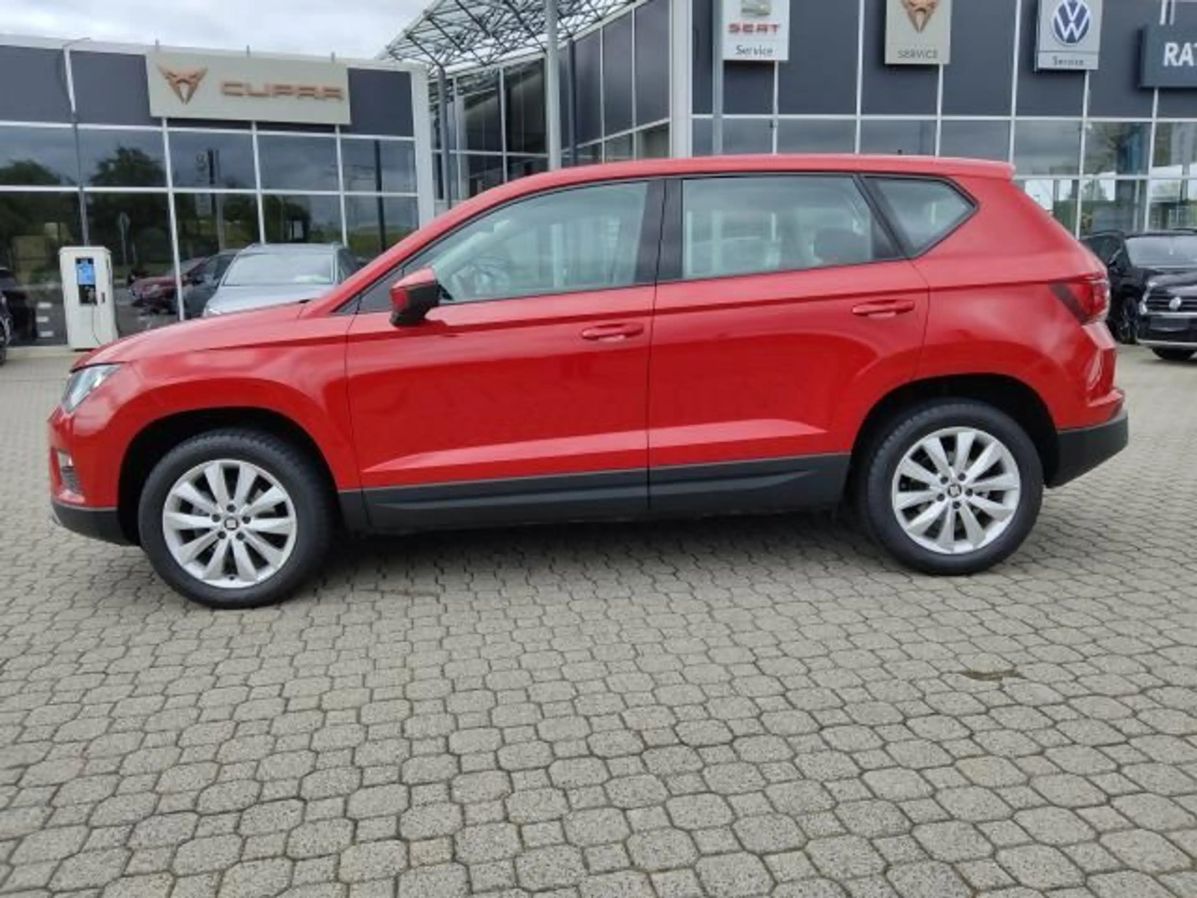 SEAT Ateca ATECA STYLE 1.5 TSI ACT NAVI SITZHEI. KAMERA AHK — photo 2