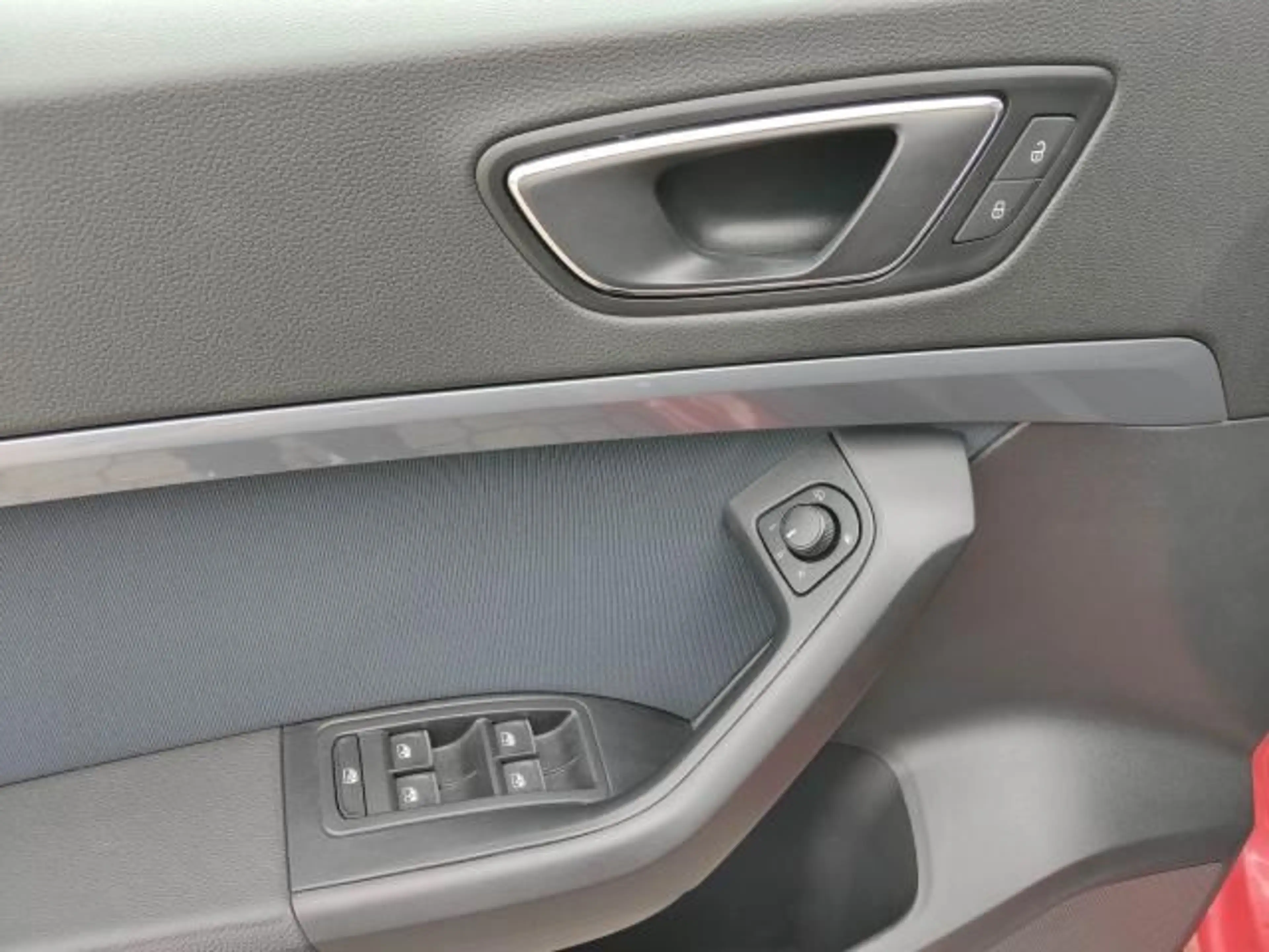 SEAT Ateca ATECA STYLE 1.5 TSI ACT NAVI SITZHEI. KAMERA AHK — photo 12