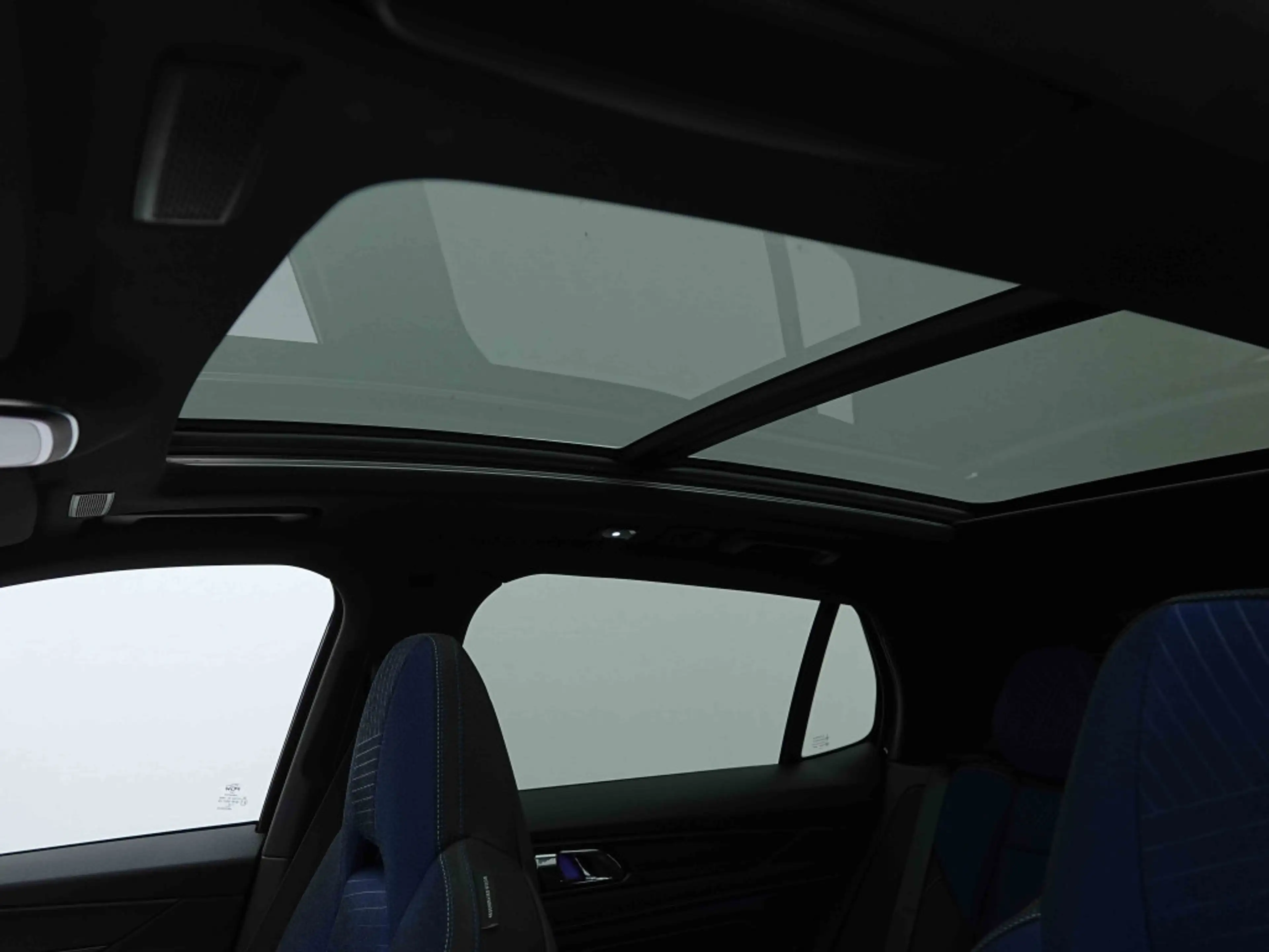 Lynk & Co 01 PHEV 262 | 70 KM EV | Pano | GPS | 360Cam | LED | ALU20 — photo 10