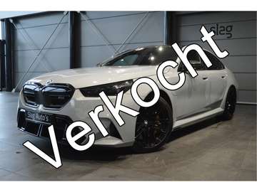 M-5 727pk Sedan Keramisch Carbon Pack B&W 21 inch