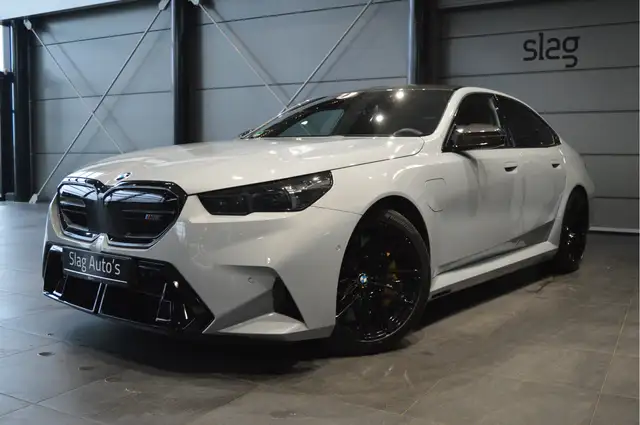 BMW M5 M-5 727pk Sedan Keramisch Carbon Pack B&W 21 inch