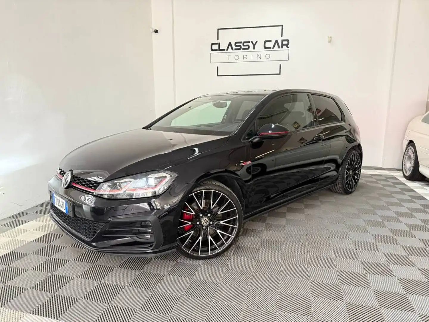 Volkswagen Golf GTI 2.0 tsi 230 Gti Performance DSG 3p Nero - 1