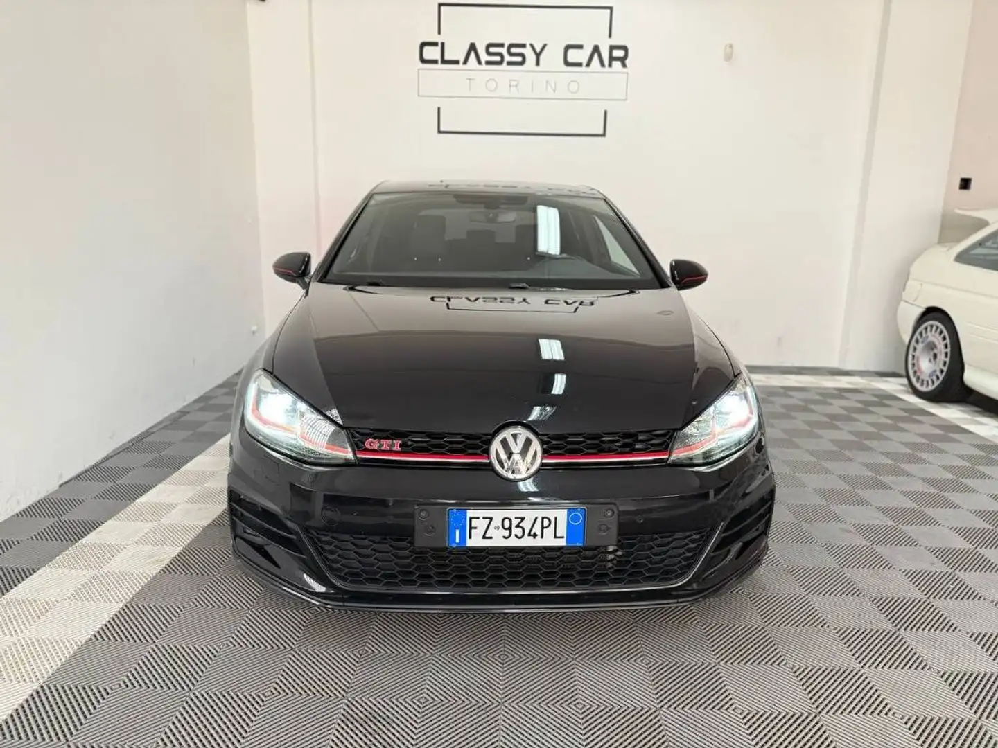 Volkswagen Golf GTI 2.0 tsi 230 Gti Performance DSG 3p Nero - 2