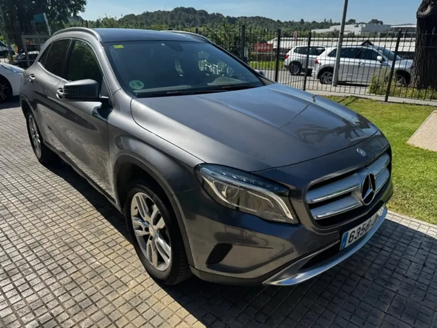 Mercedes-Benz GLA 200 AMG Line Negro - 1