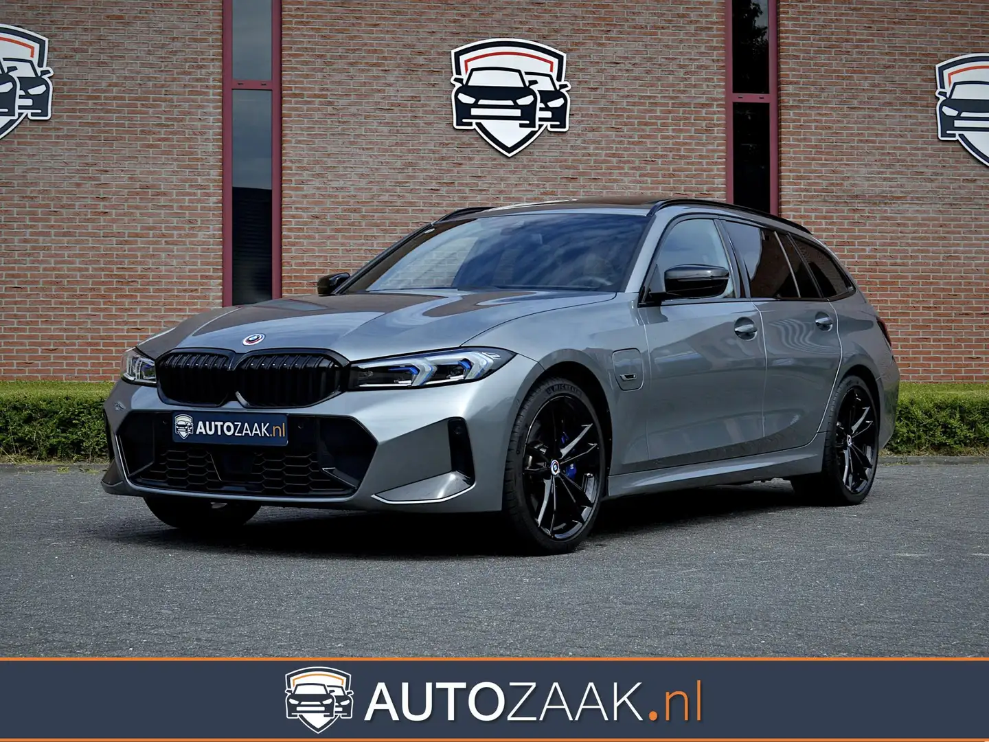 BMW 330 3-serie Touring 330e M Sport Innovation Grigio - 1