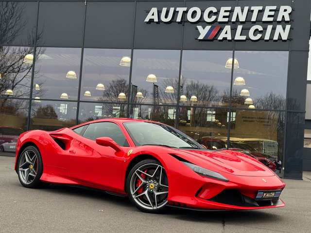 Imagine Ferrari F8 Tributo Coupé DCT 1.H/S-H/R-CAM/R-SEATS/CARBO