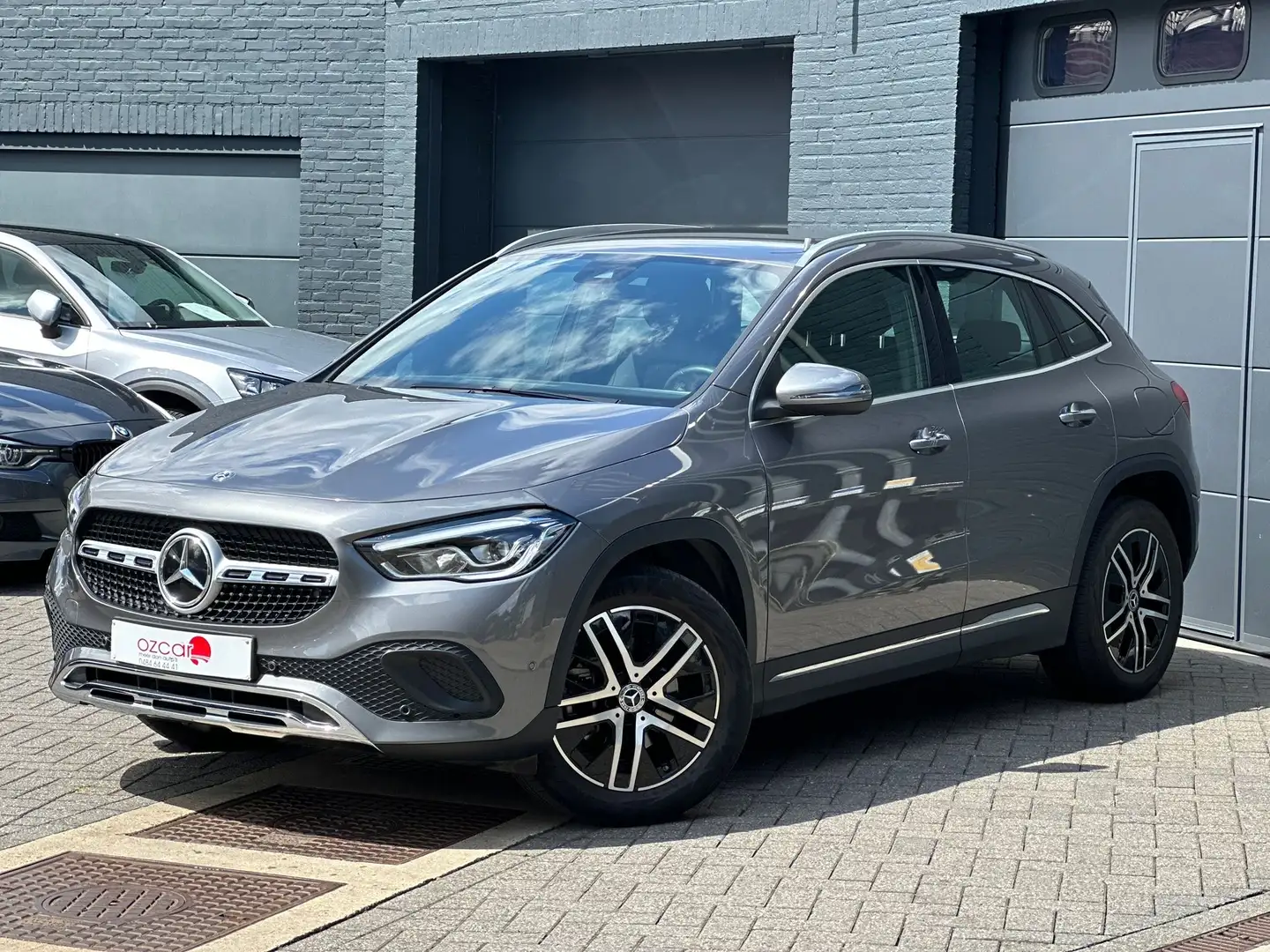 Mercedes-Benz GLA 200 D |AccCamLederStoelverwarming|1Eig|1JGarantie Gris - 1