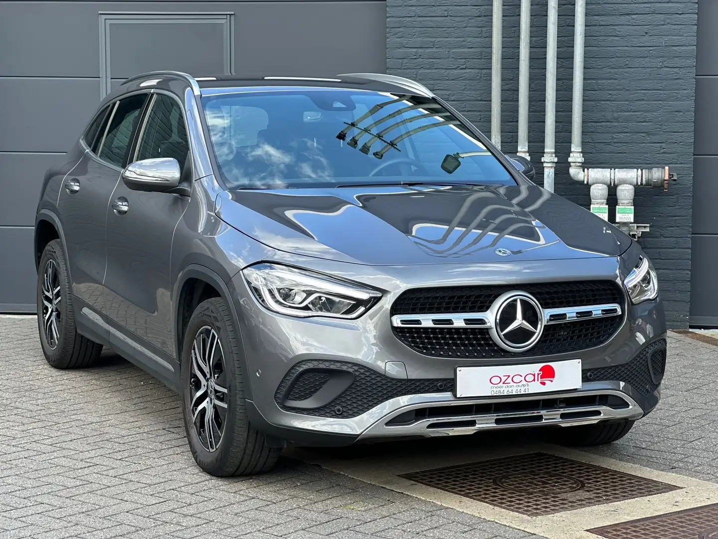 Mercedes-Benz GLA 200 D |AccCamLederStoelverwarming|1Eig|1JGarantie Gris - 2