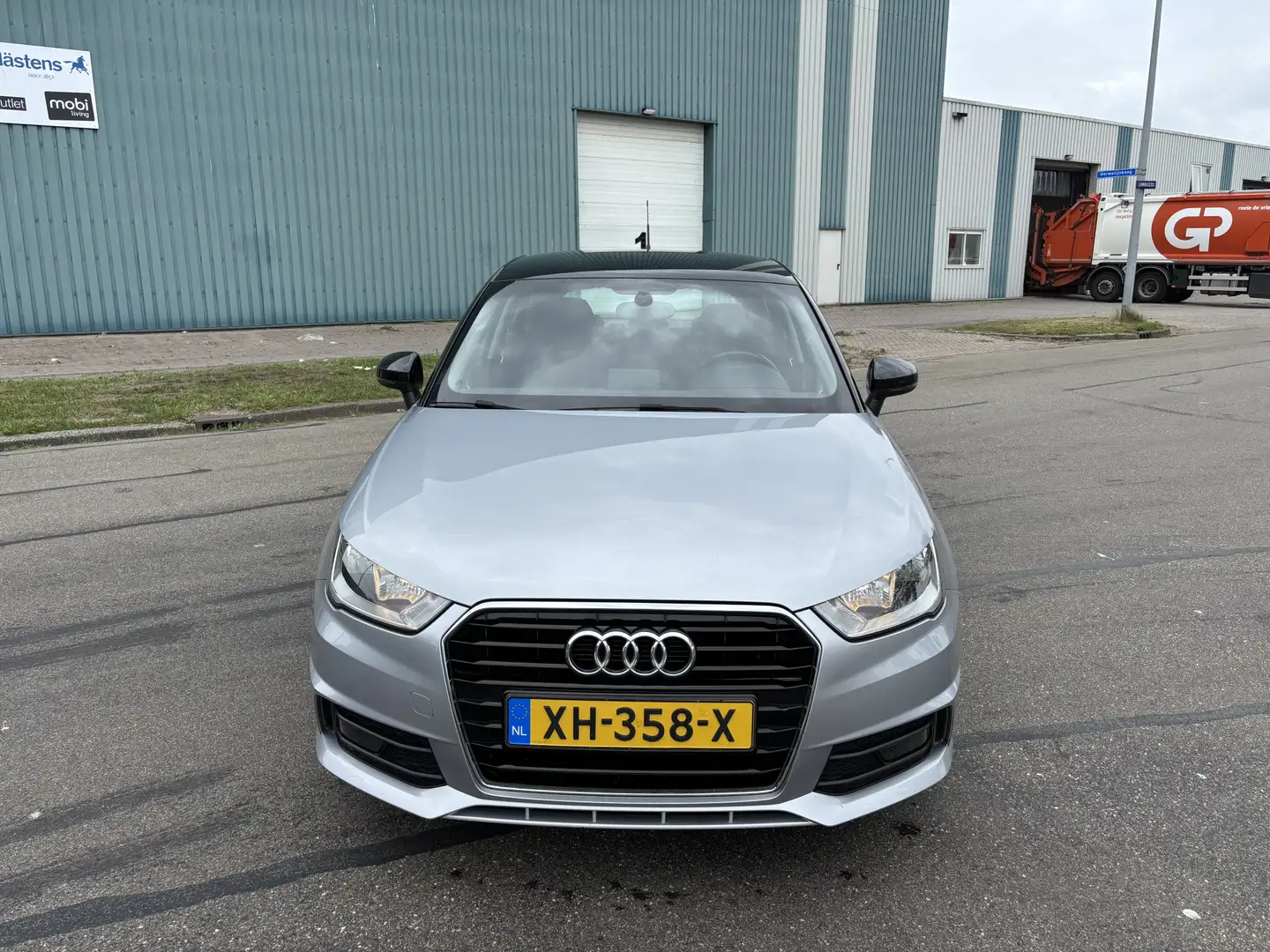 Audi A1 Sportback 1.0 TFSI Pro Line 5-Deurs 96 PK. Mooie e Zilver - 2