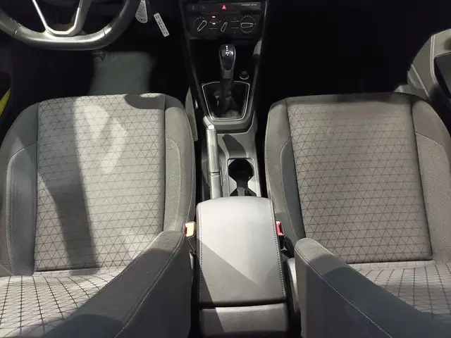Volkswagen T-Cross view 14