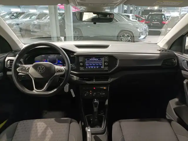 Volkswagen T-Cross view 9