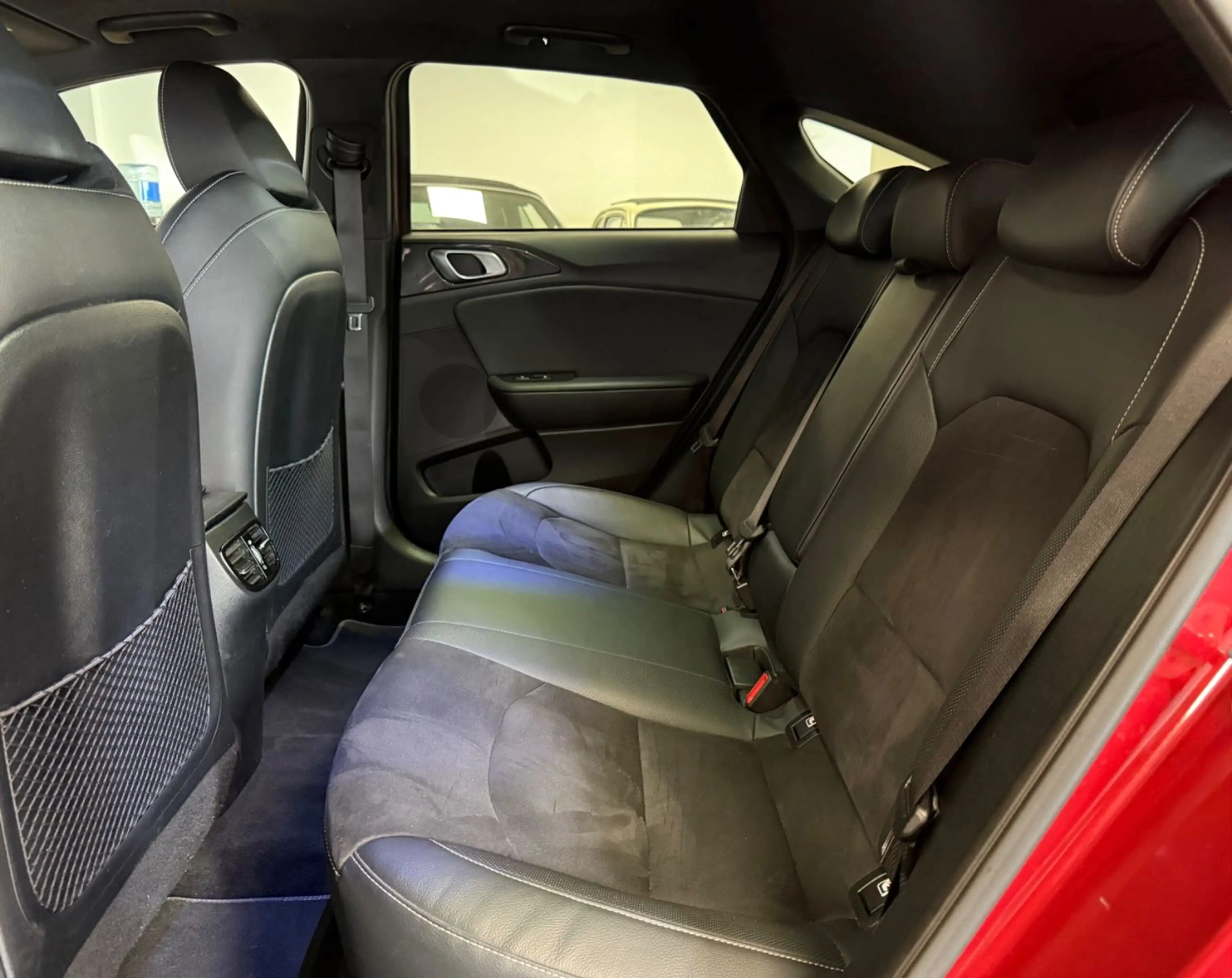 Kia ProCeed / pro_cee'd ProCeed 1.6 CRDi DCT GT LINE Pano-Dach*LED — photo 13
