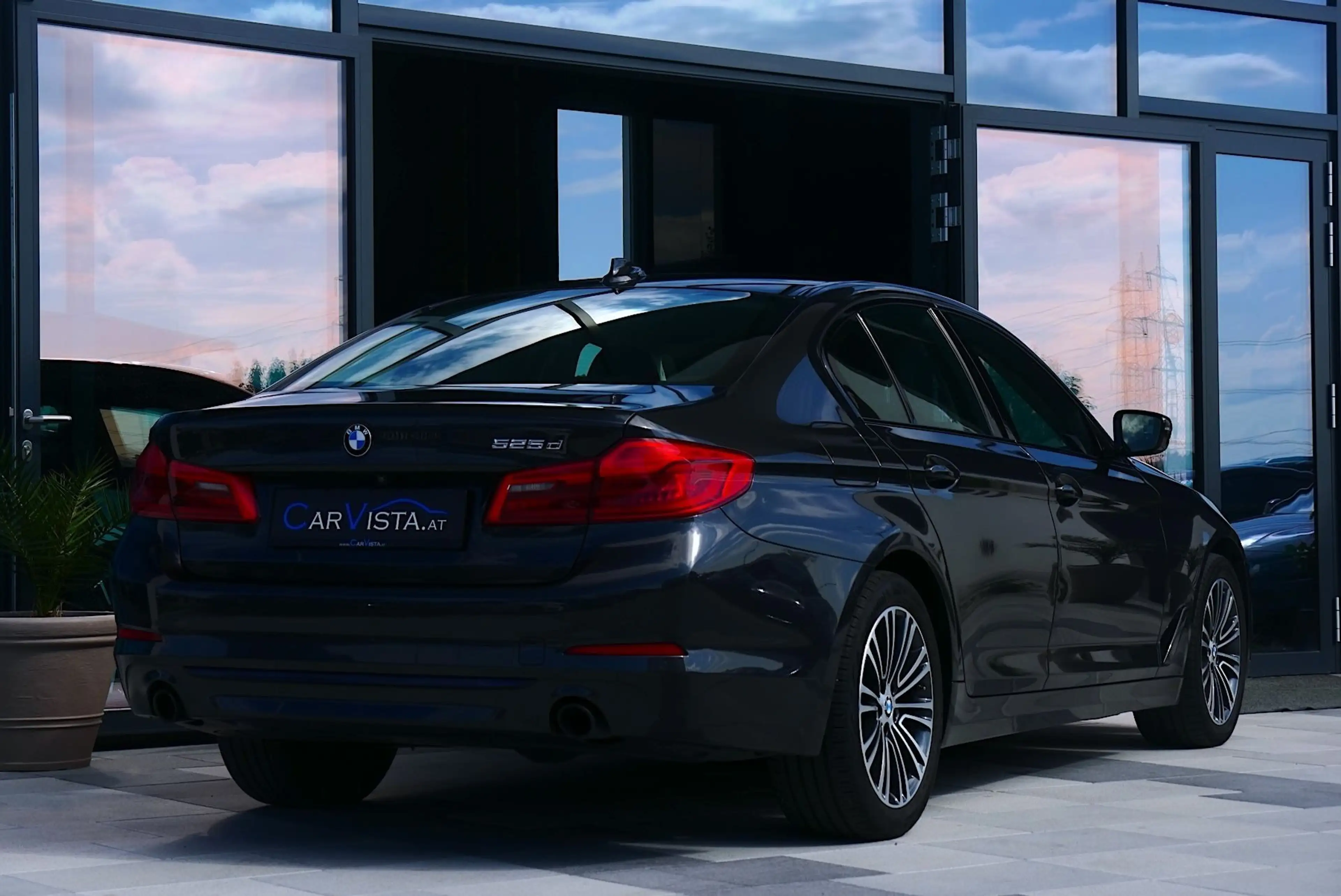 BMW 525 d  Aut. * Driving Assistant Plus/Navi/Sport Line* — photo 5