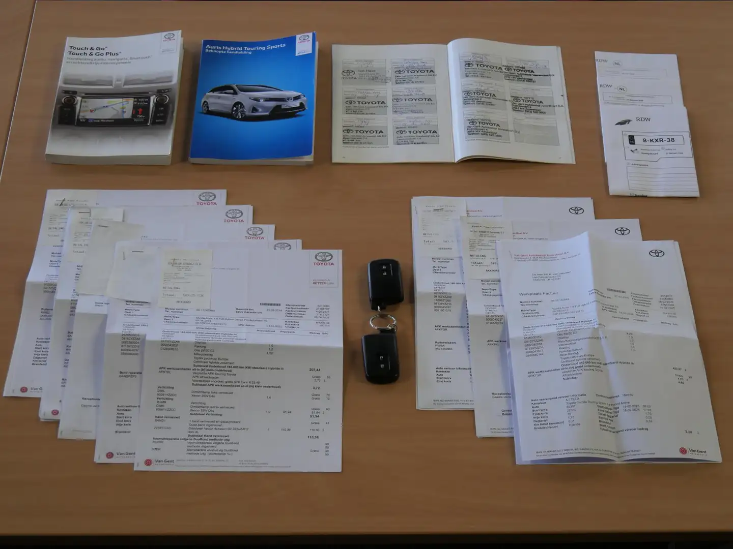 Toyota Auris TOURING SPORTS HYBRID LEASE PRO/ PANORAMADAK/ PDC Білий - 2