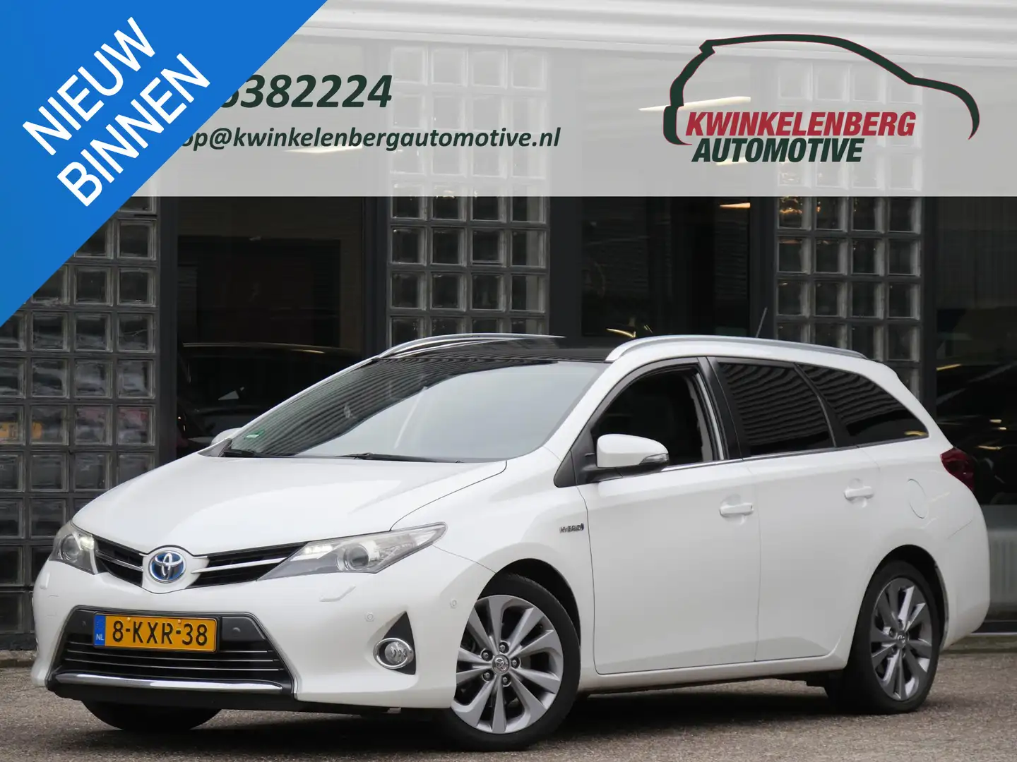 Toyota Auris TOURING SPORTS HYBRID LEASE PRO/ PANORAMADAK/ PDC Білий - 1
