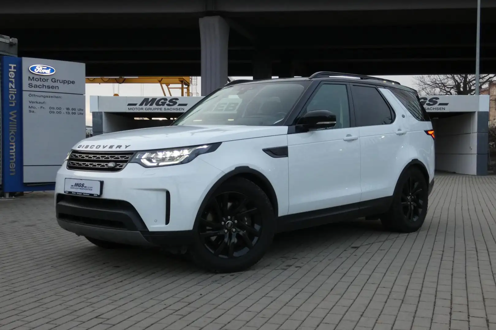 Land Rover Discovery 3.0 SDV6 'HSE"' #LED #PANO #AHZV #360° Weiß - 2