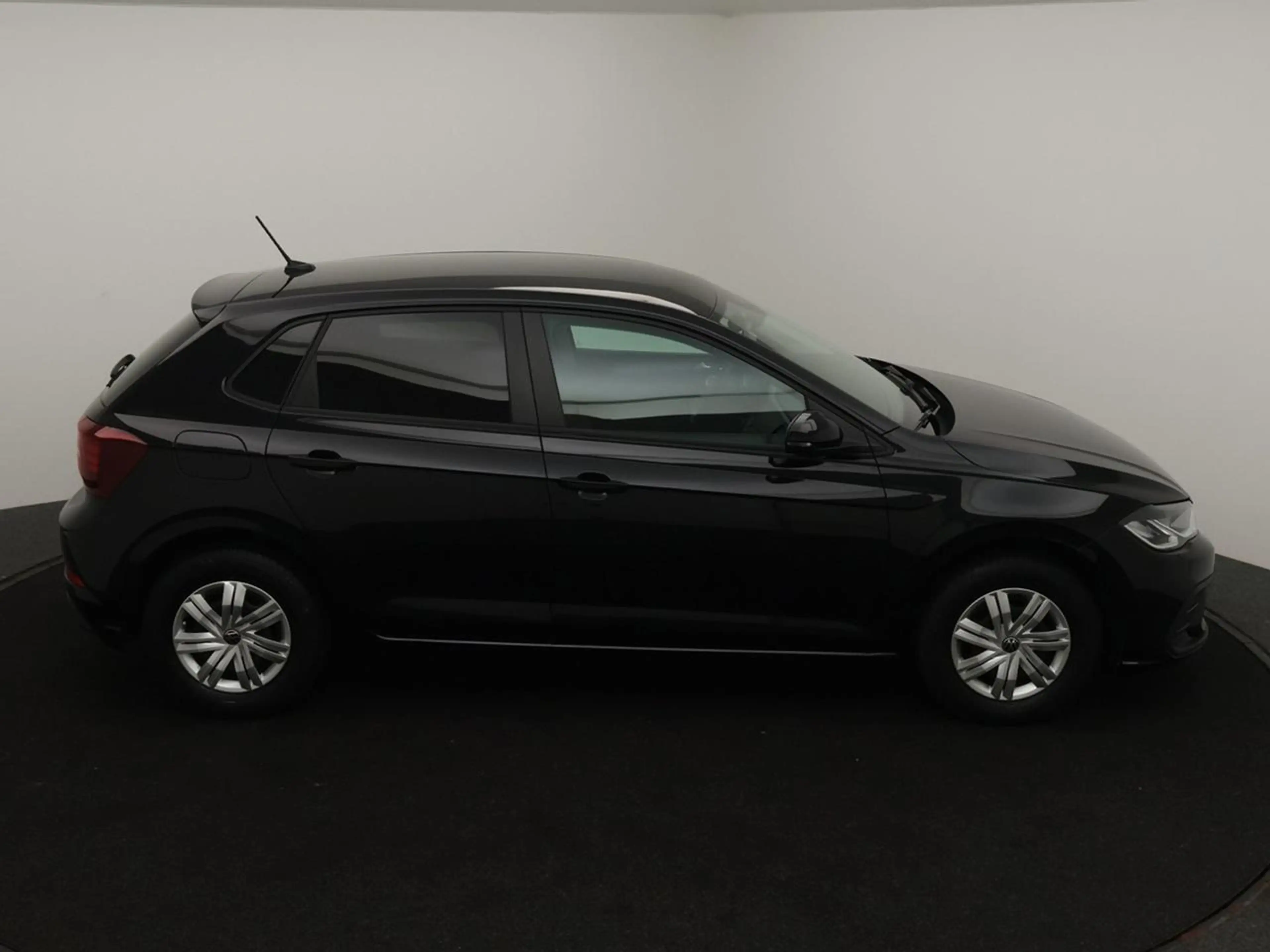 Volkswagen Polo 1.0 MPI 80PK *Cruise Controle*PARKEERSENSORS*BLEUTOOTH*...* — photo 2