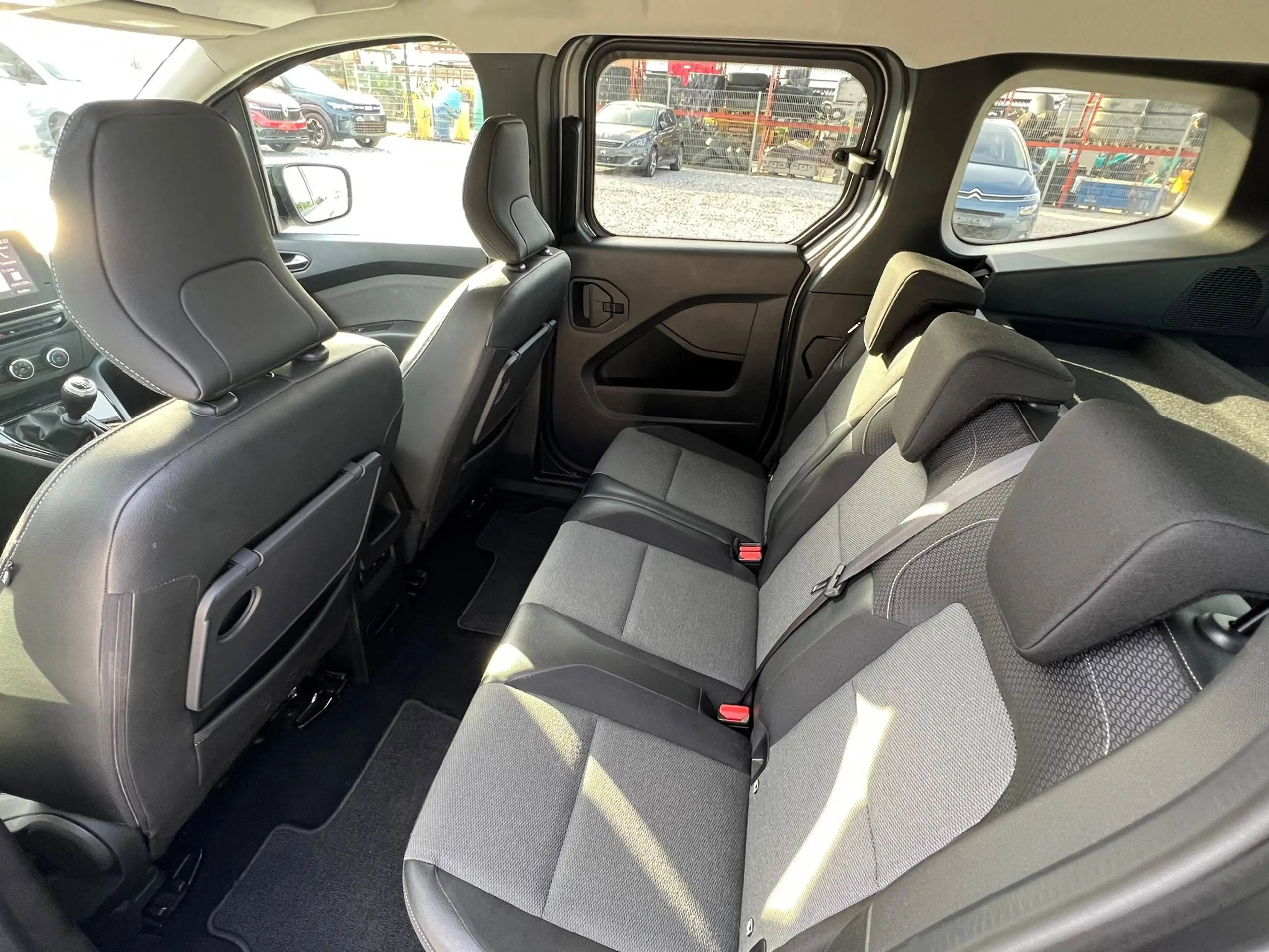Renault Kangoo 1.3 TCe Equilibre Equilibre — photo 13