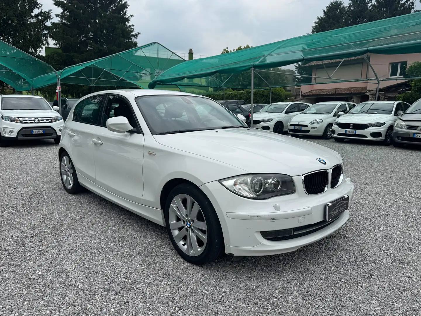 BMW 118 118d 5p 2.0 Eletta 143cv dpf Білий - 1