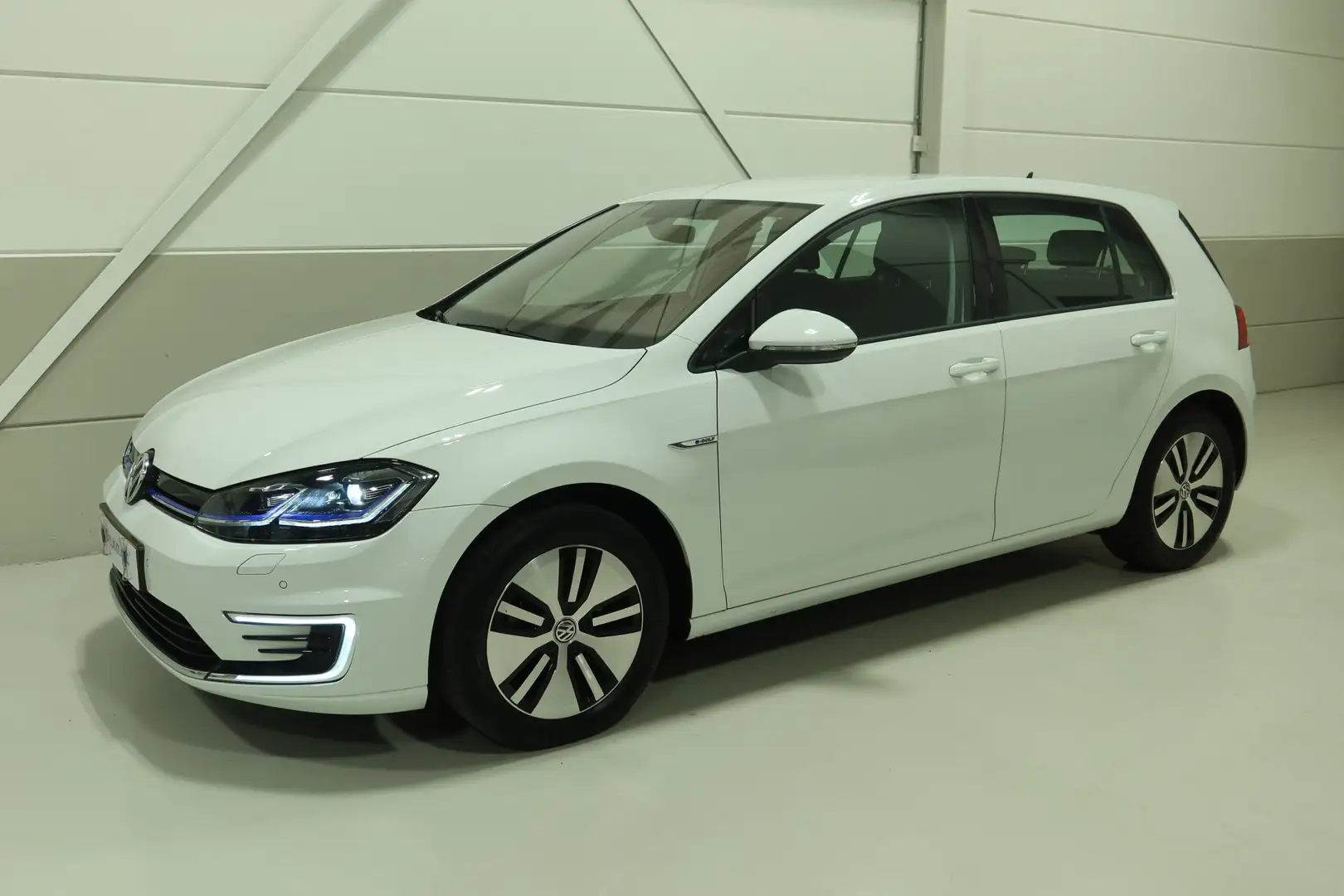 Volkswagen e-Golf E-DITION Wit - 2