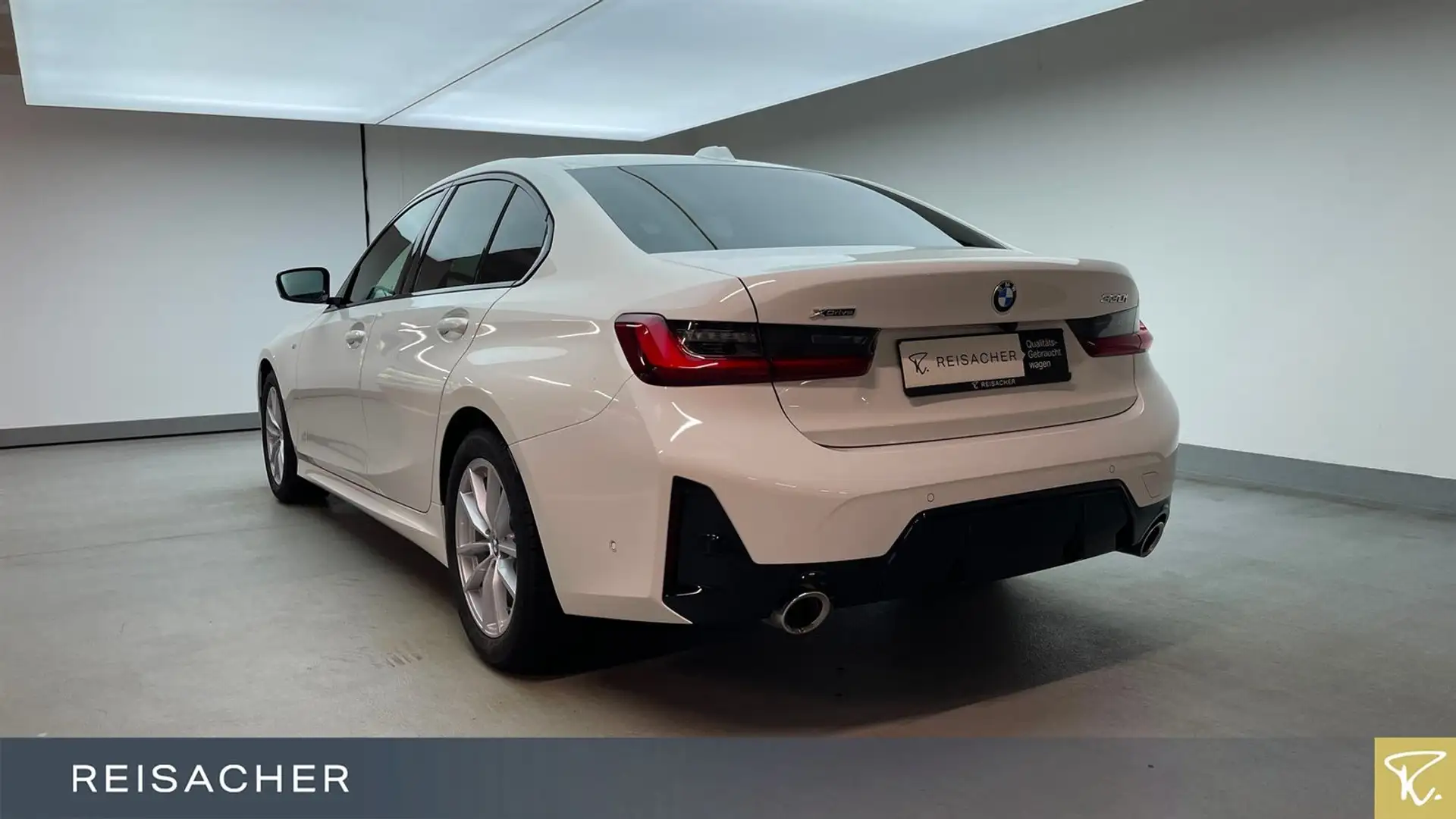 BMW 330 i A xDrive M-Sport LCProf ACC RFK GSD Weiß - 2