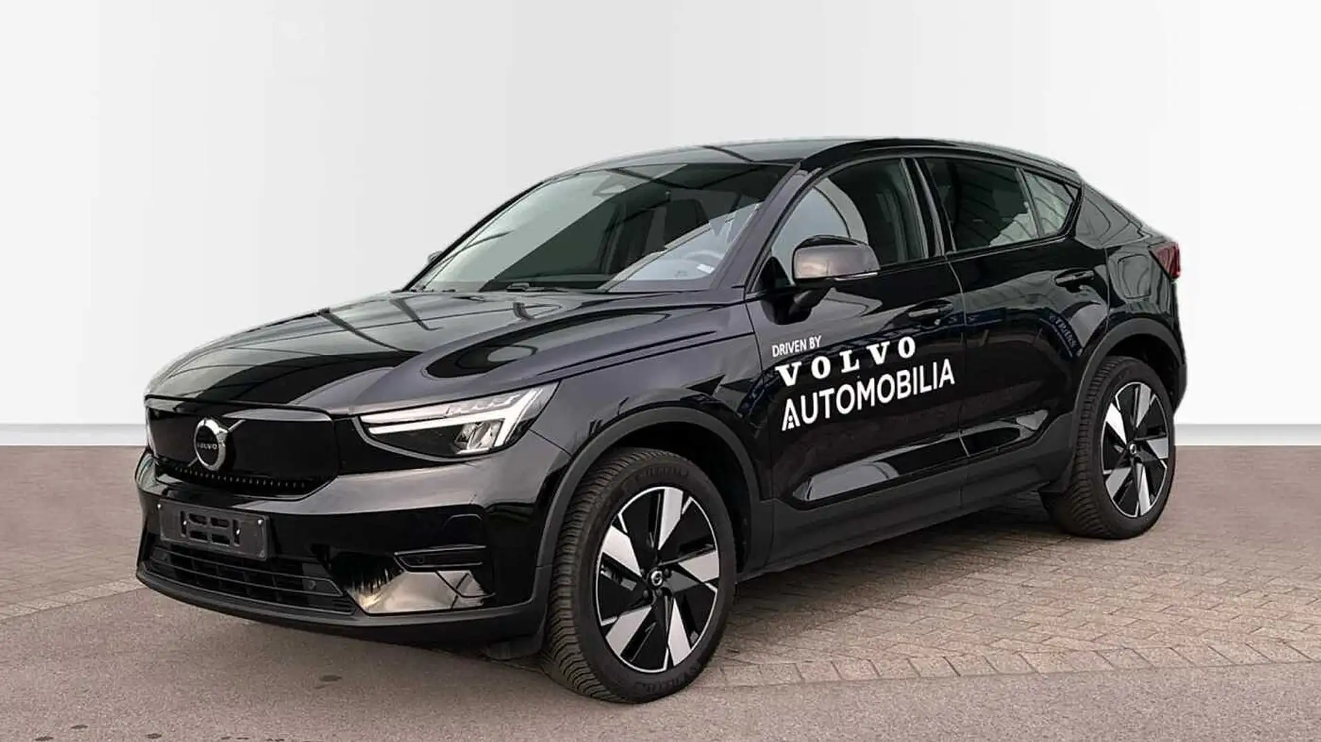 VOLVO C40