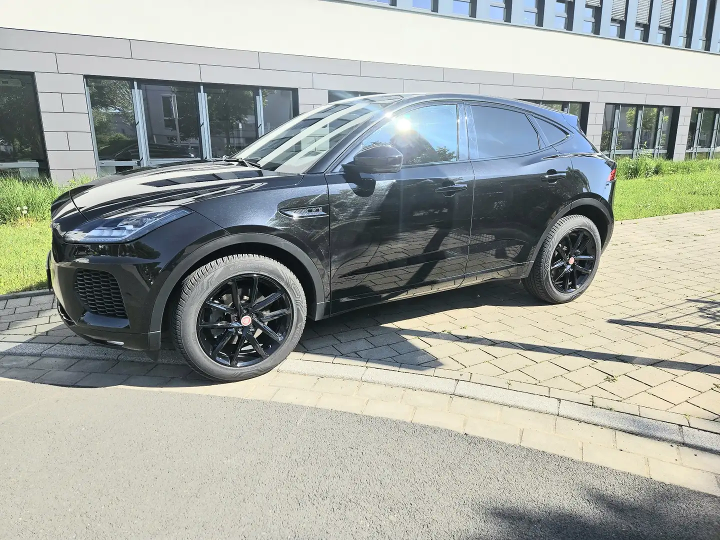 Jaguar E-Pace D150 AWD Aut. R-Dynamic S Austattung - 2