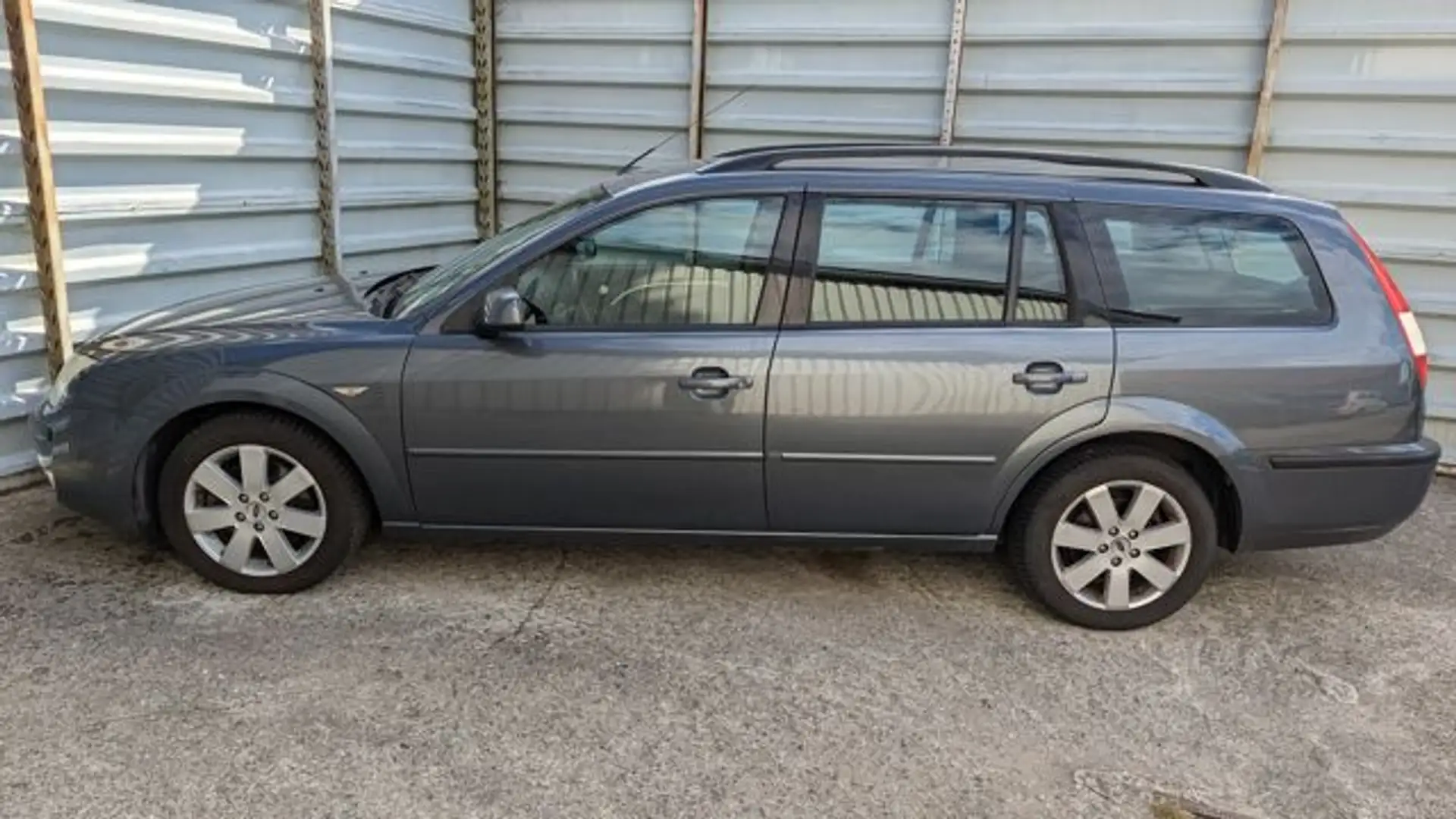 Ford Mondeo Turnier Viva X*AHK*Tüv:08/2025* Grey - 2