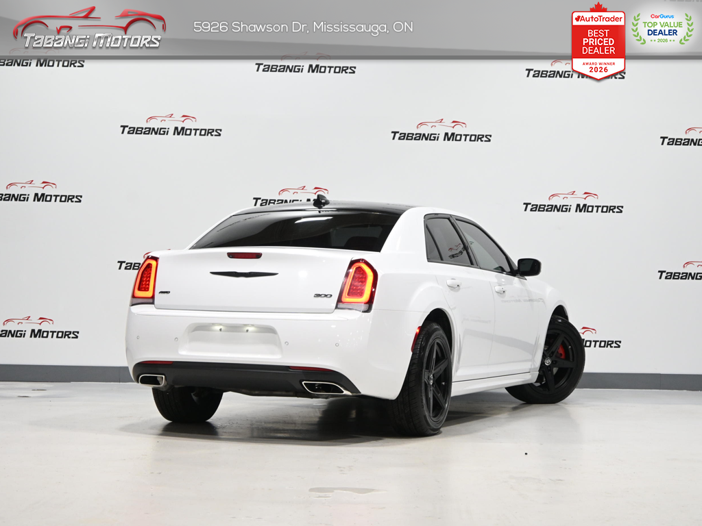 2023 Chrysler 300 Touring  Leather Alpine Vented Seats Remote Start — снимка 1