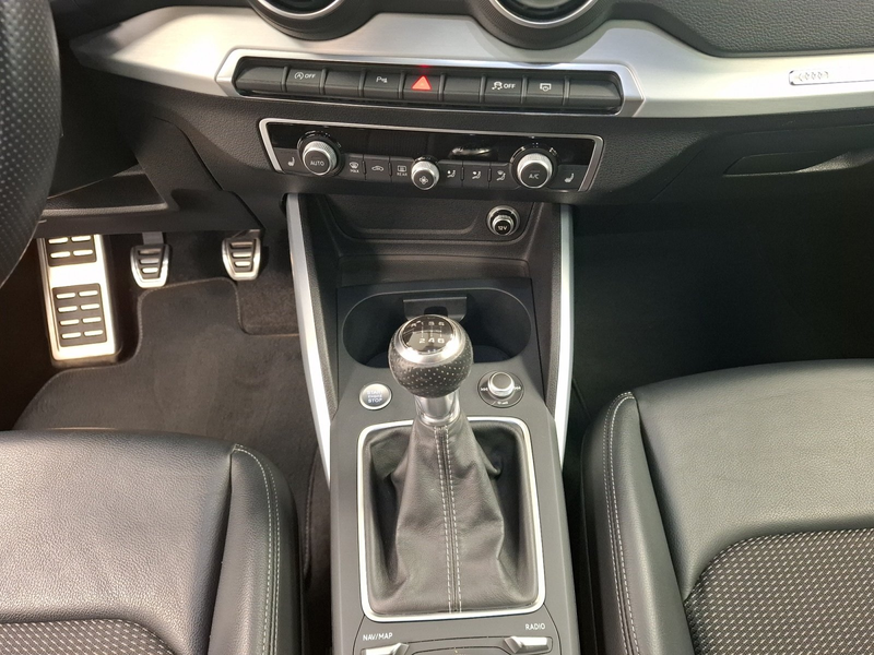 Audi Q2 35 TFSI sport S-Line LED Pano SHZ LM Navi — photo 9