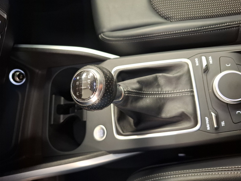 Audi Q2 35 TFSI sport S-Line LED Pano SHZ LM Navi — photo 16