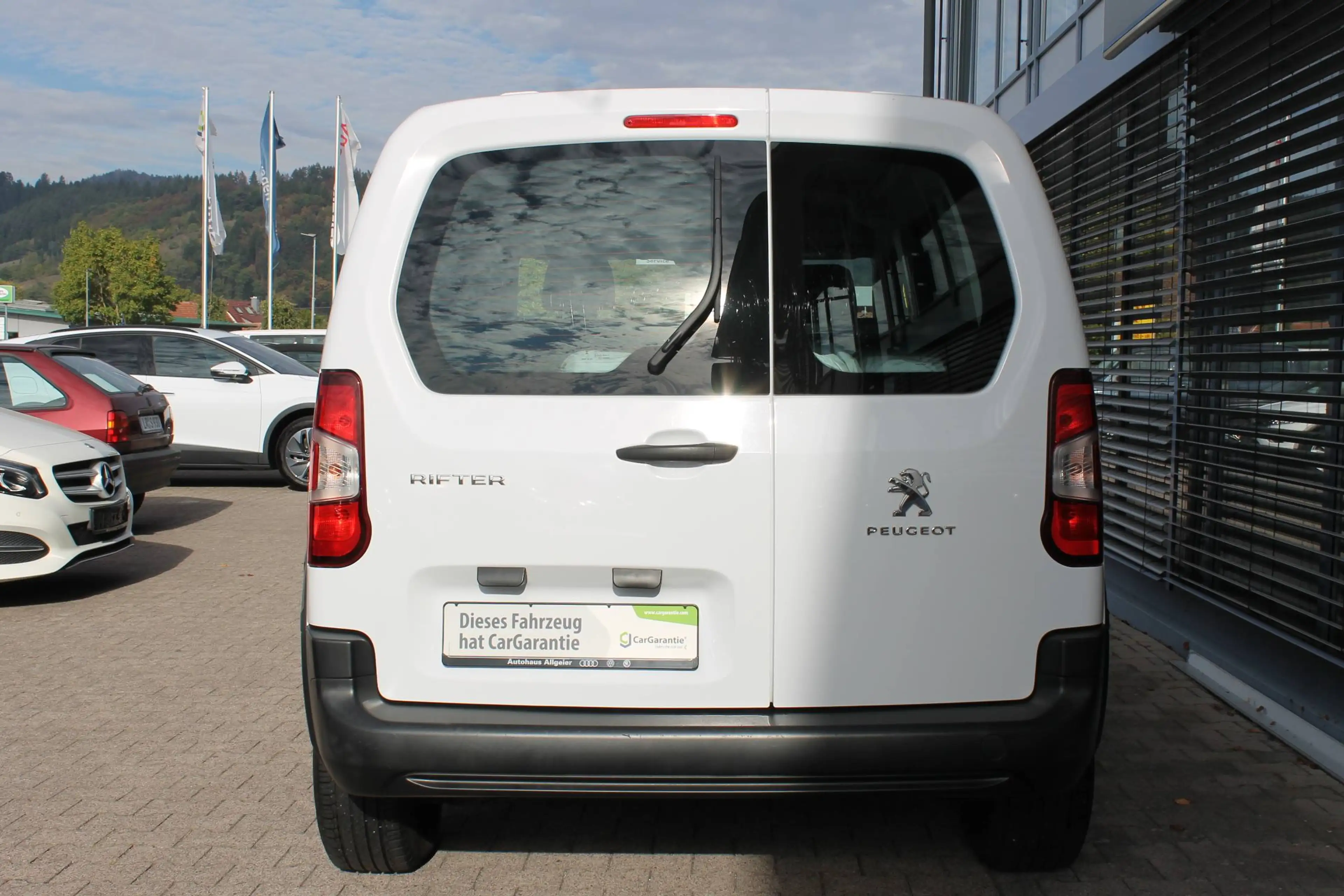 Peugeot Rifter 1.5 BlueHDi Active Pack N1 L1 — photo 7