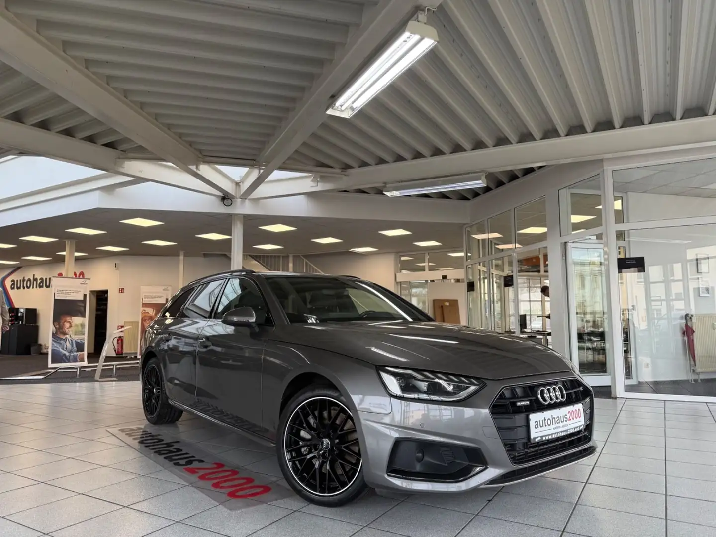 Audi A4 Avant 45 TDI quattro advanced LED/AHK/CAM Gris - 1