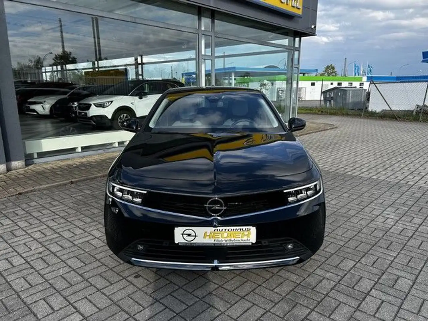 Opel Astra 1.2 Turbo Edition Noir - 2