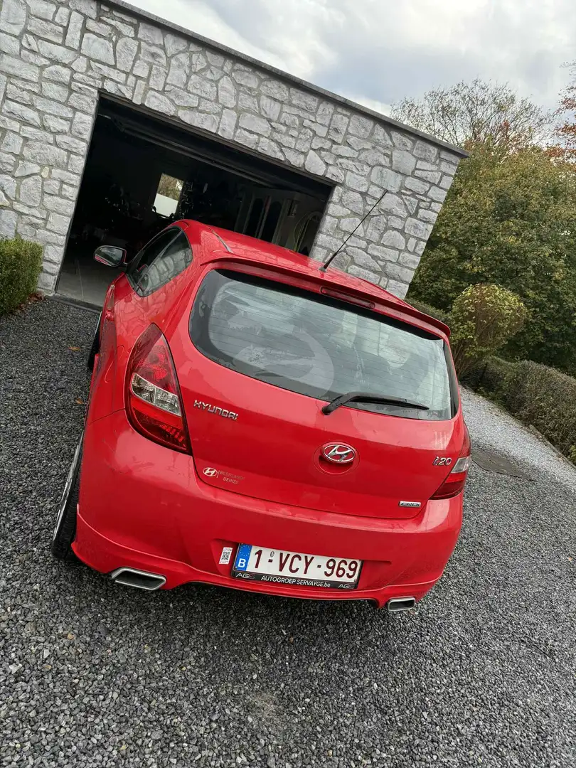 Hyundai i20 1.4 CRDi Comfort Rood - 2