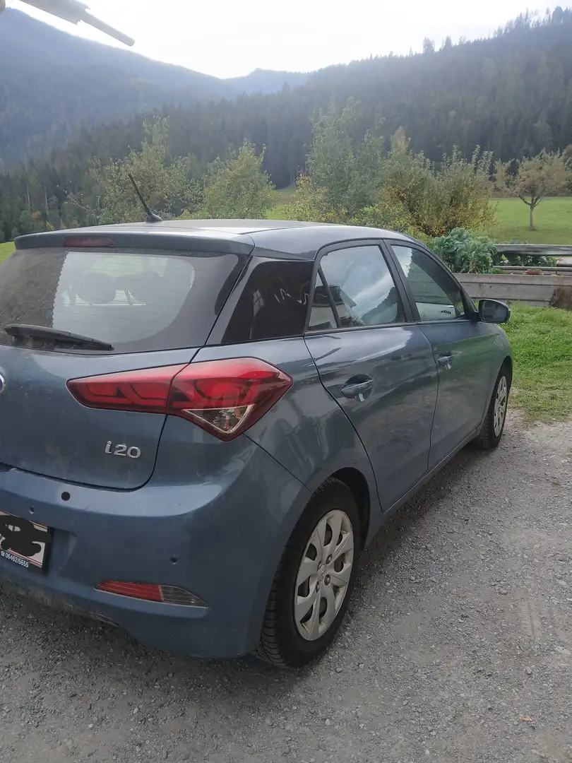 Hyundai i20 i20 1,1 CRDi Comfort Comfort Blau - 2