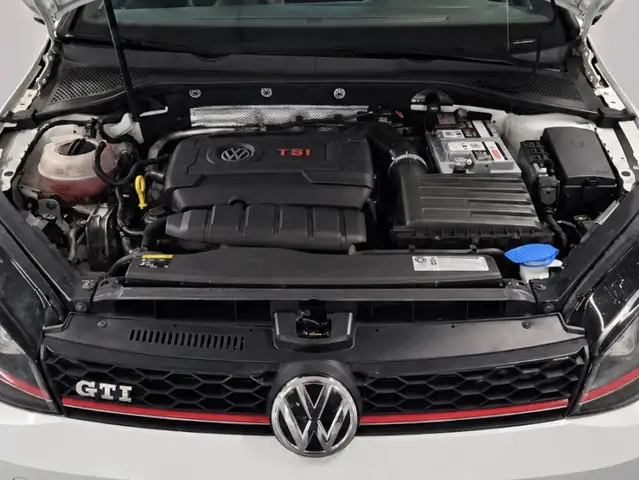 Volkswagen Golf view 13
