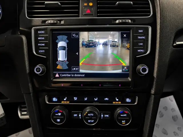 Volkswagen Golf view 11