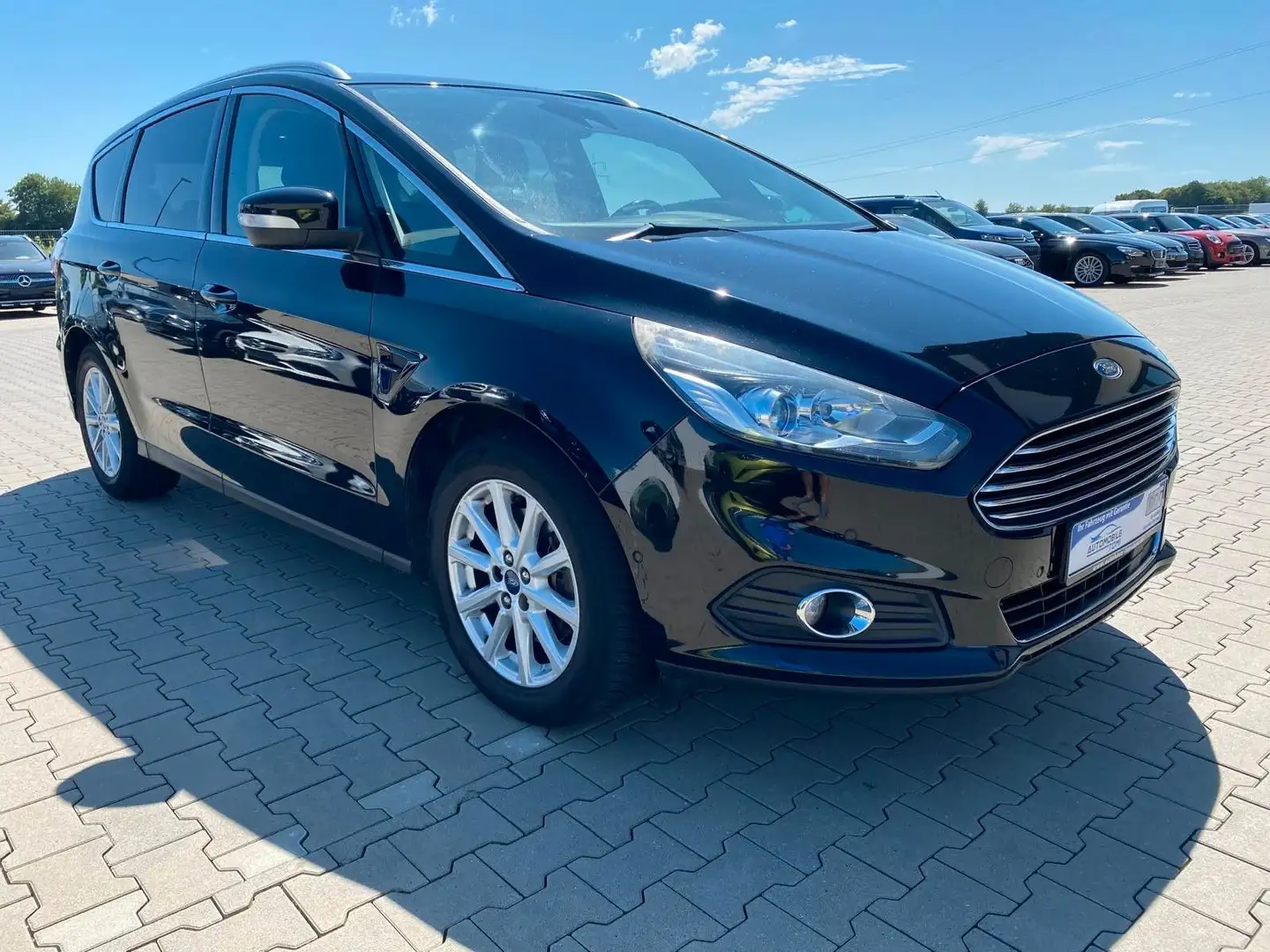 Ford S-Max S-MAX Titanium|NAVI/7SITZE|R-KAM Noir - 1